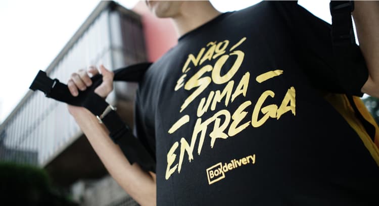 Camiseta não é só uma entrega